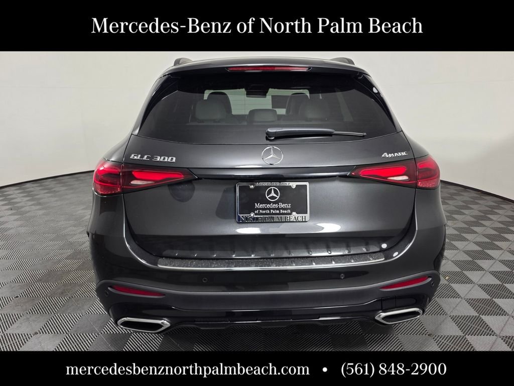 New 2026 Graphite Grey Metallic Mercedes-Benz GLC 300 image 5
