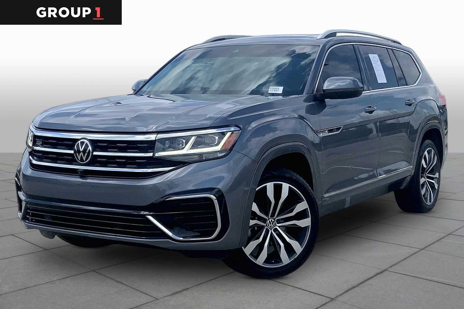 2023 Volkswagen Atlas 3.6L SEL Premium R-Line 4MOTION's photo