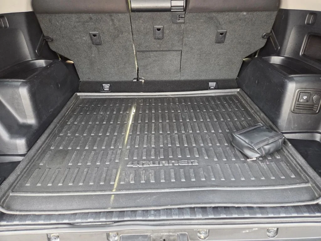 Used 2023 Silver Toyota SR5 image 17