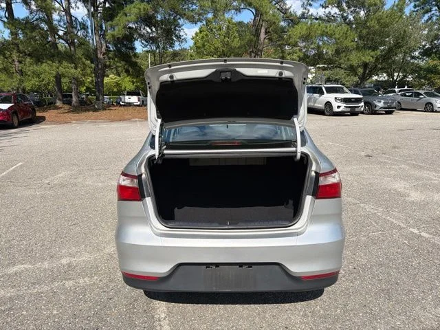 Used 2017 Silver Kia LX image 22