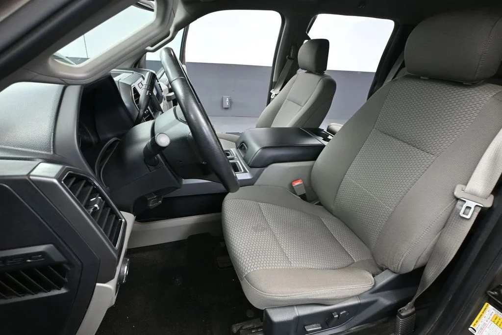 Used 2020 Gray Ford XLT image 18