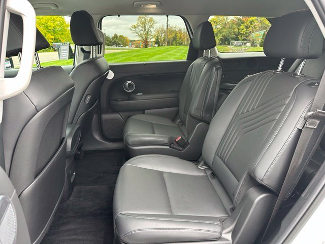 Used 2026 White Hyundai SEL image 19
