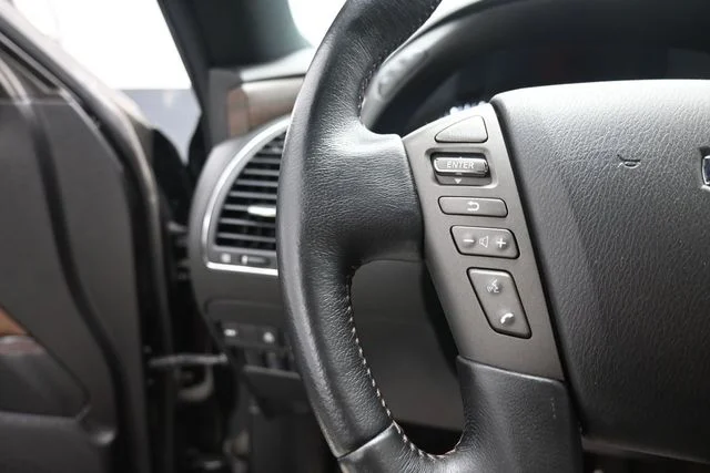 Certified Used 2020 Black Nissan Platinum image 16