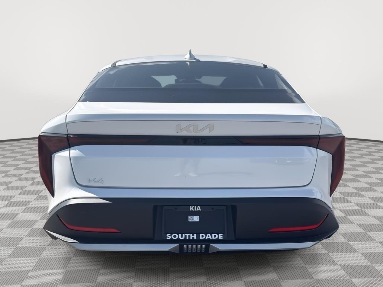 New 2025 Snow White Pearl Kia EX image 5