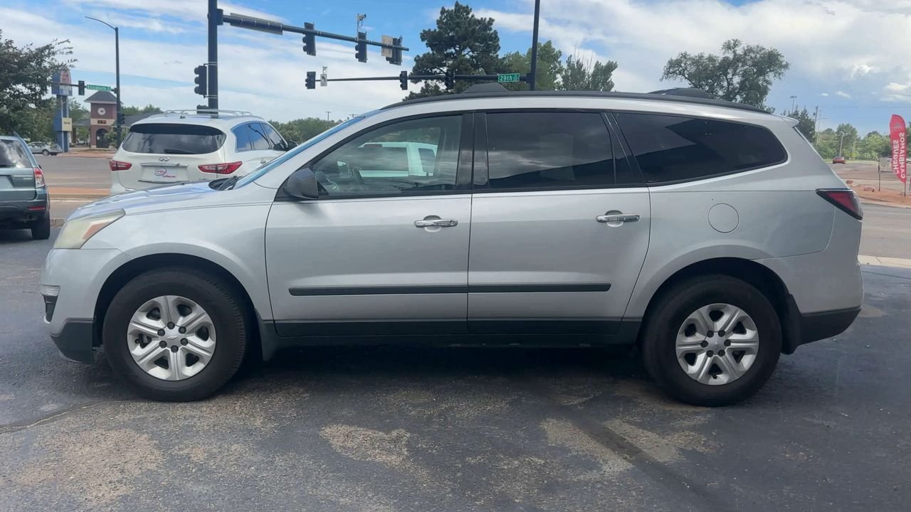 2014 Chevrolet Traverse LS photo 4