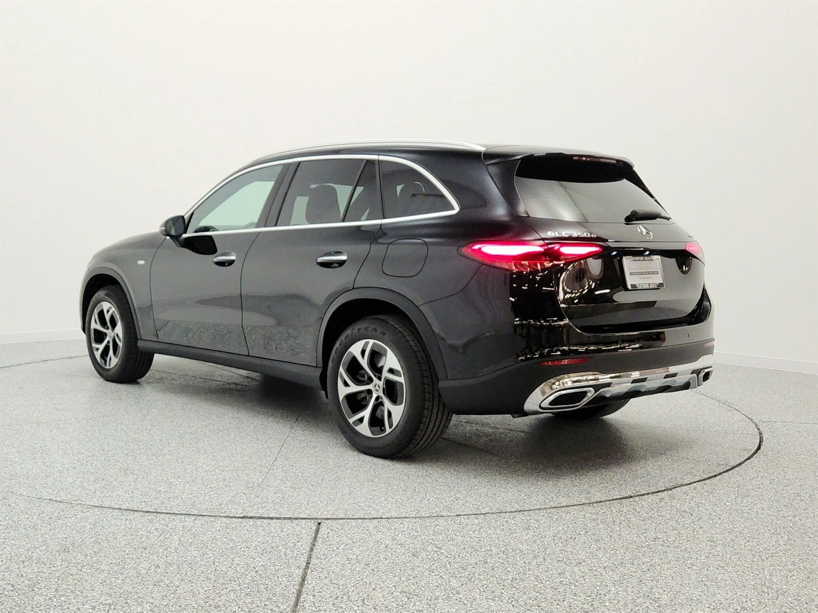 Used 2025 Black Mercedes-Benz GLC 350e 4MATIC® SUV image 7