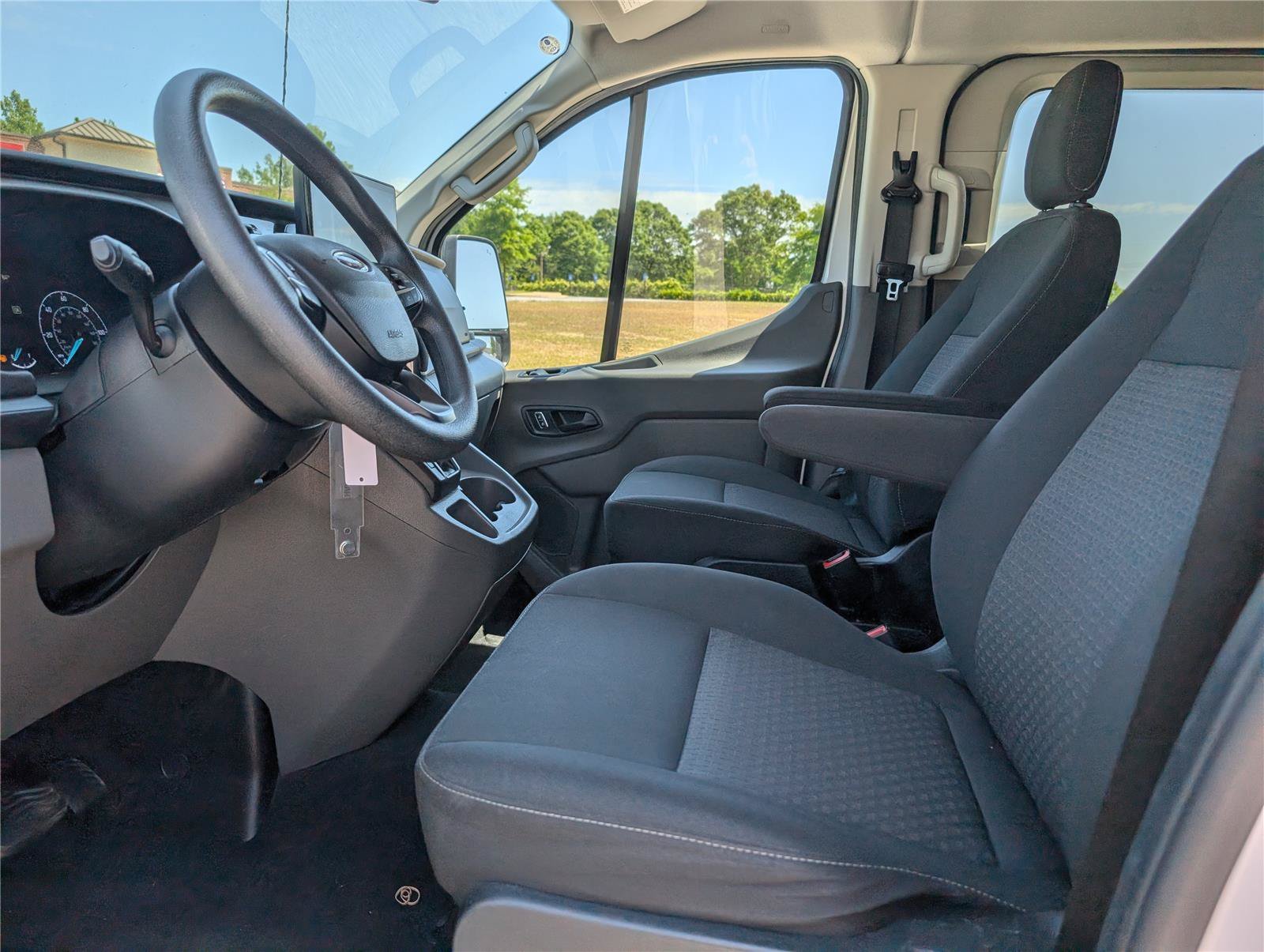 2023 Ford Transit Passenger Van XL - Photo 17