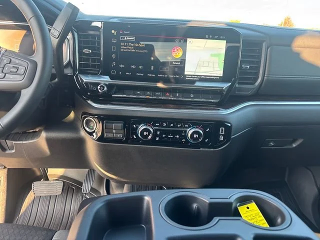 New 2026 Summit White GMC SLE image 33