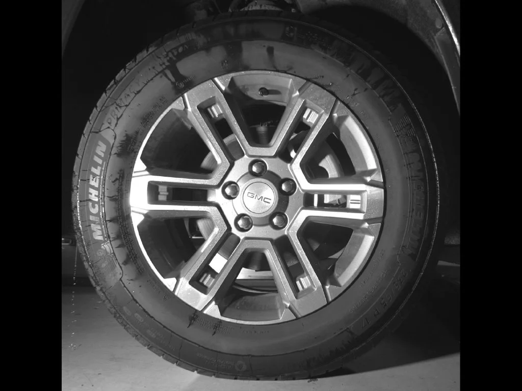 Certified Used 2025 Silver GMC Elevation image 12
