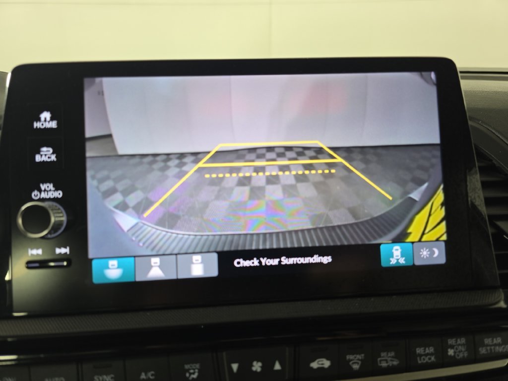 Used 2025  Honda EX-L image 16