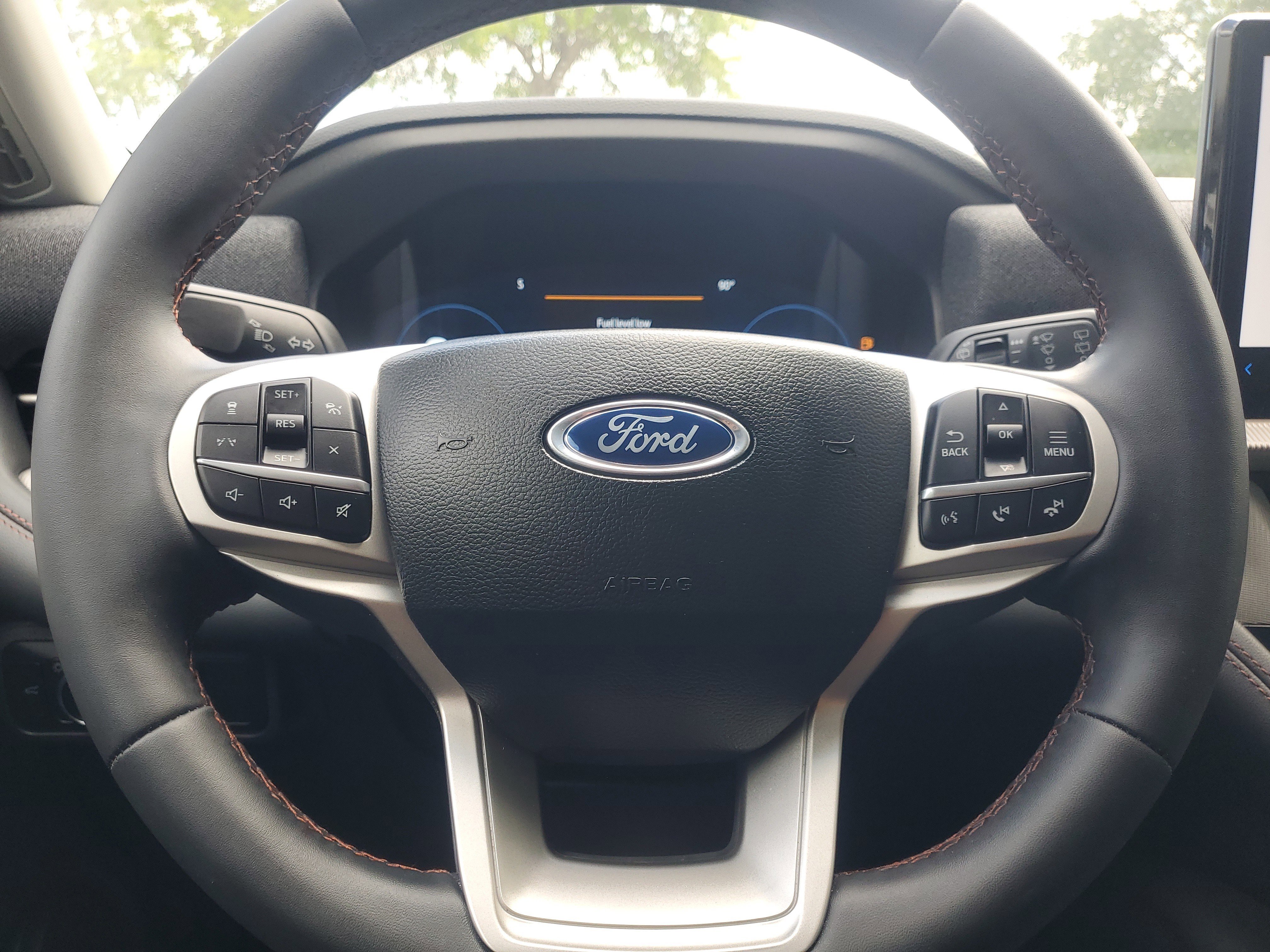 Used 2025 Vapor Blue Ford Active image 22