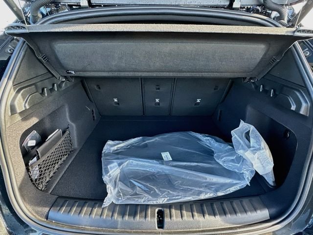 New 2027 Black BMW xDrive28i image 17