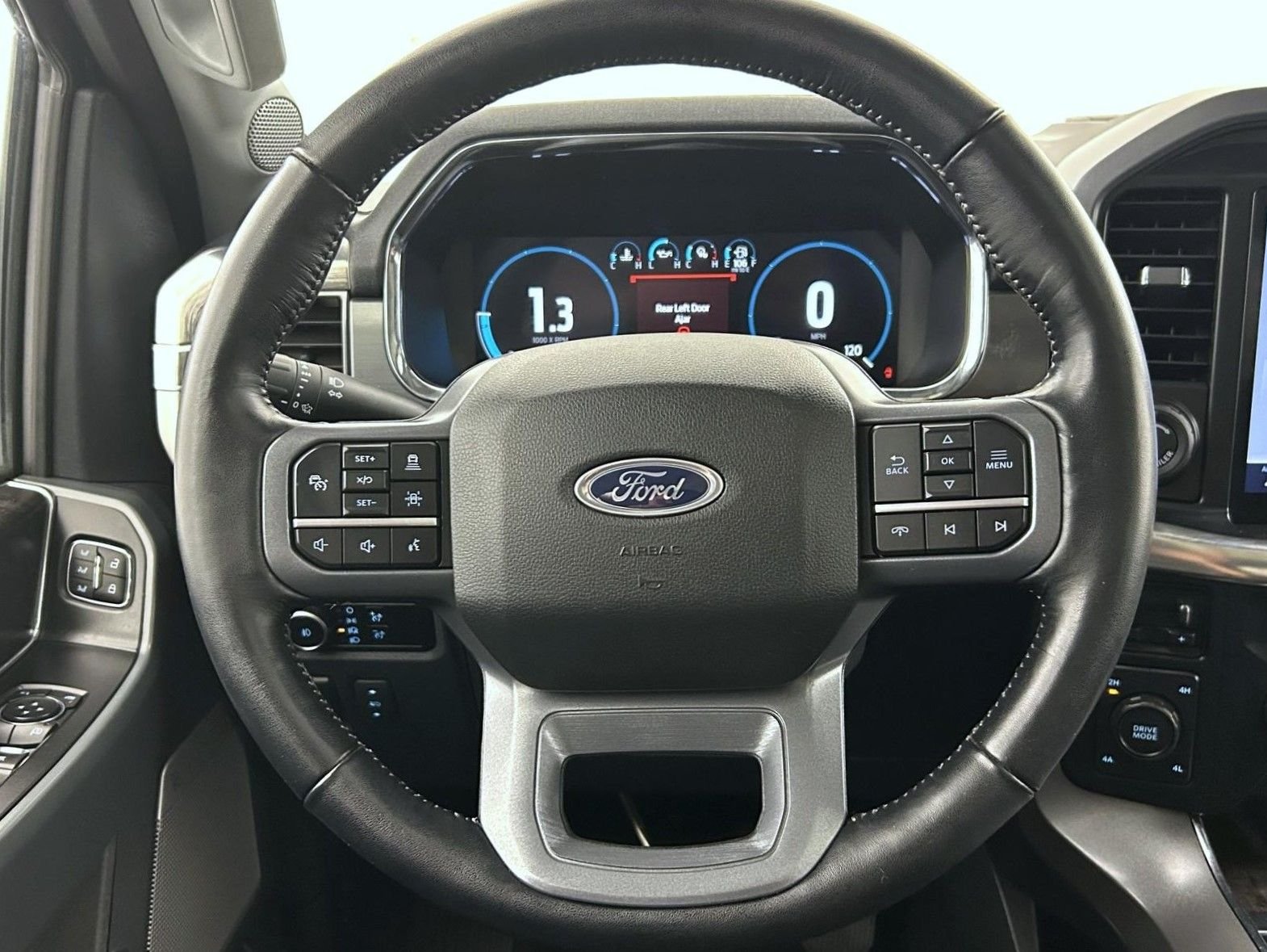 Used 2023 Gray Ford Lariat image 11