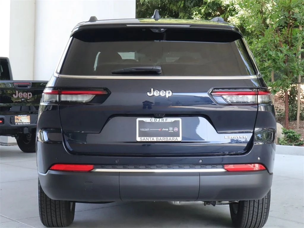 New 2023 Midnight Sky Exterior Paint Jeep Limited image 6