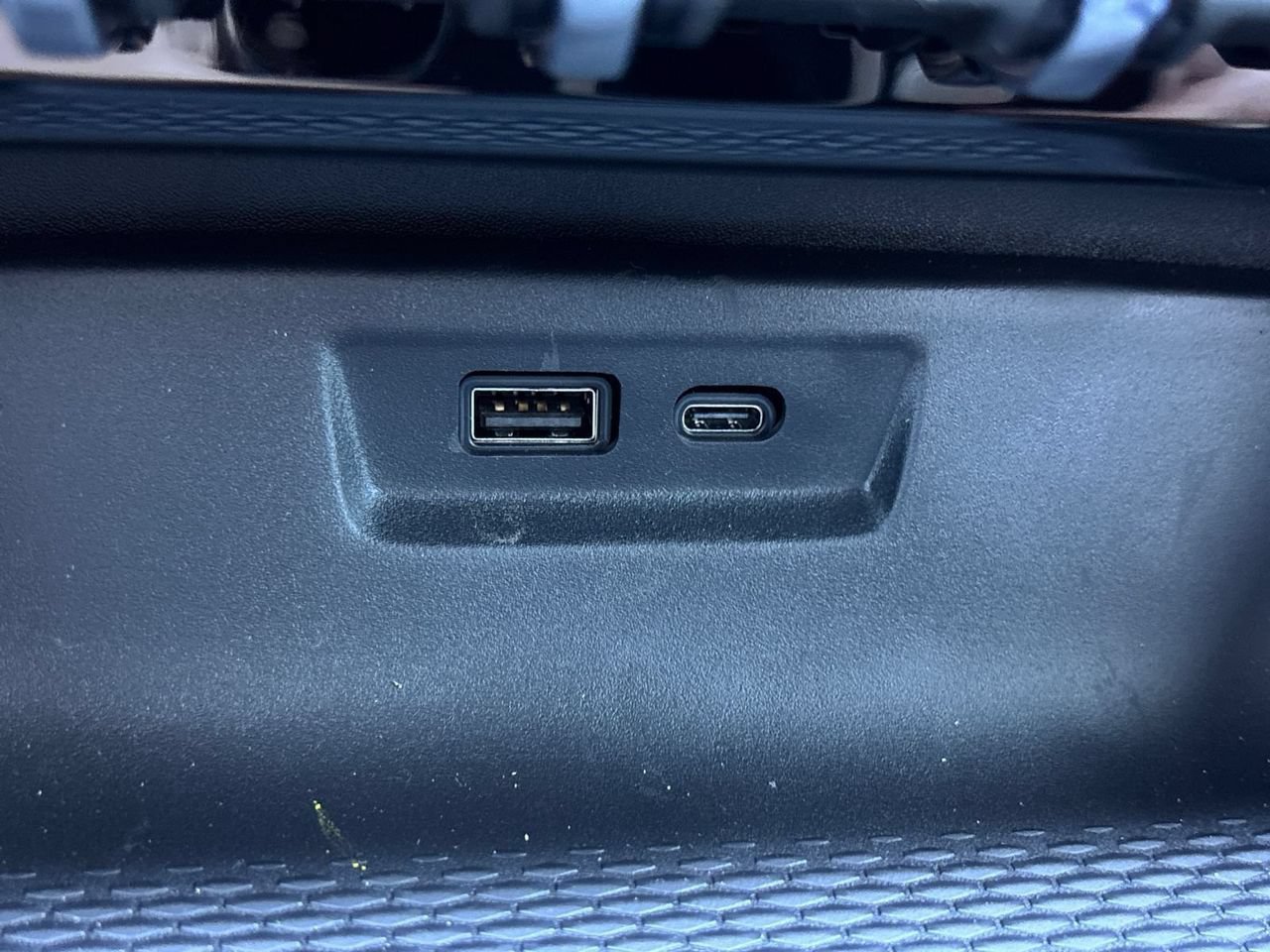 2026 GMC Terrain AT4 - Photo 10