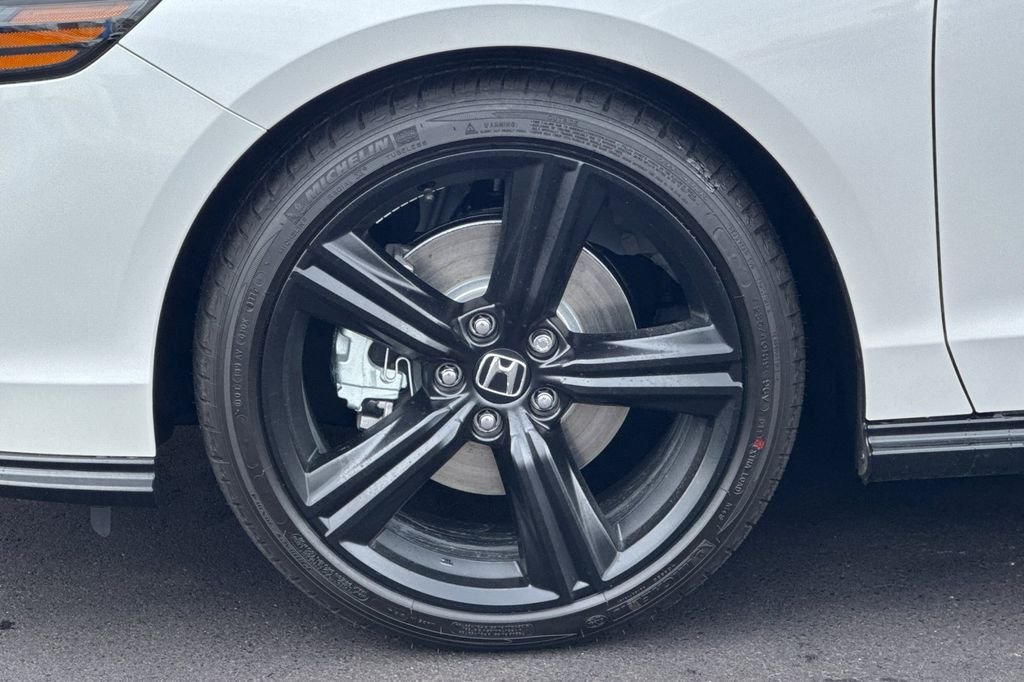 New 2026 Platinum White Pearl Honda Sport-L image 24