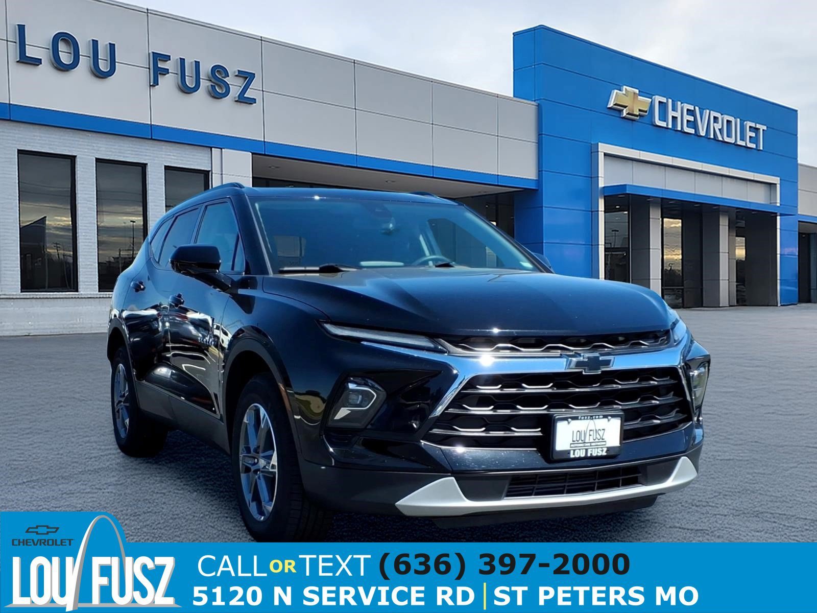 Used 2023 BLACK Chevrolet LT image 1