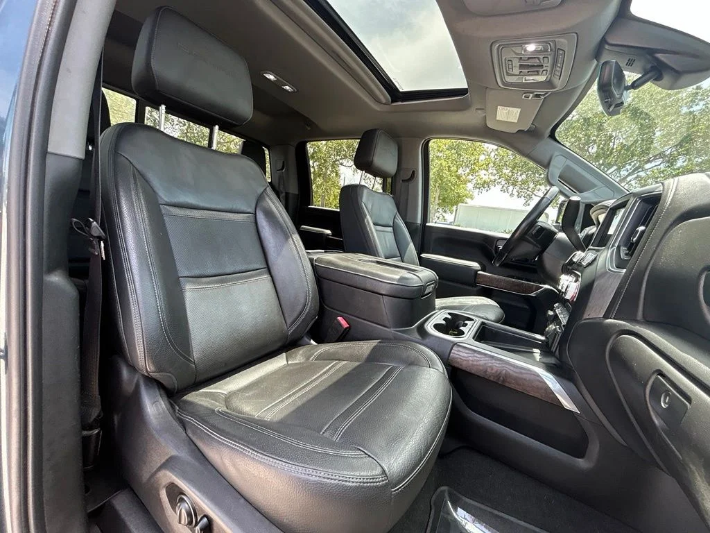 Used 2020 Dark Sky Metallic GMC Denali image 28