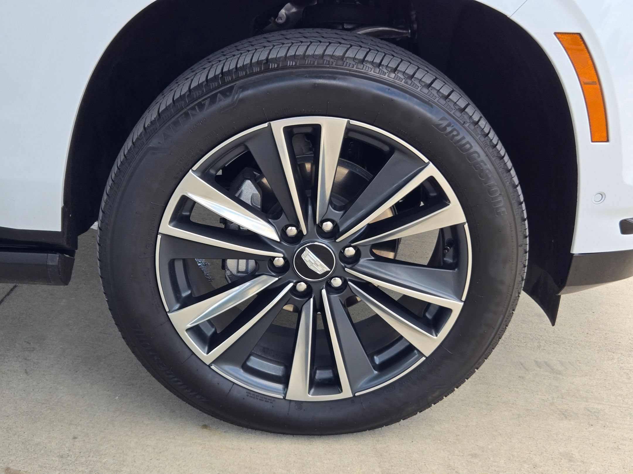 2026 Cadillac Escalade Sport - Photo 29