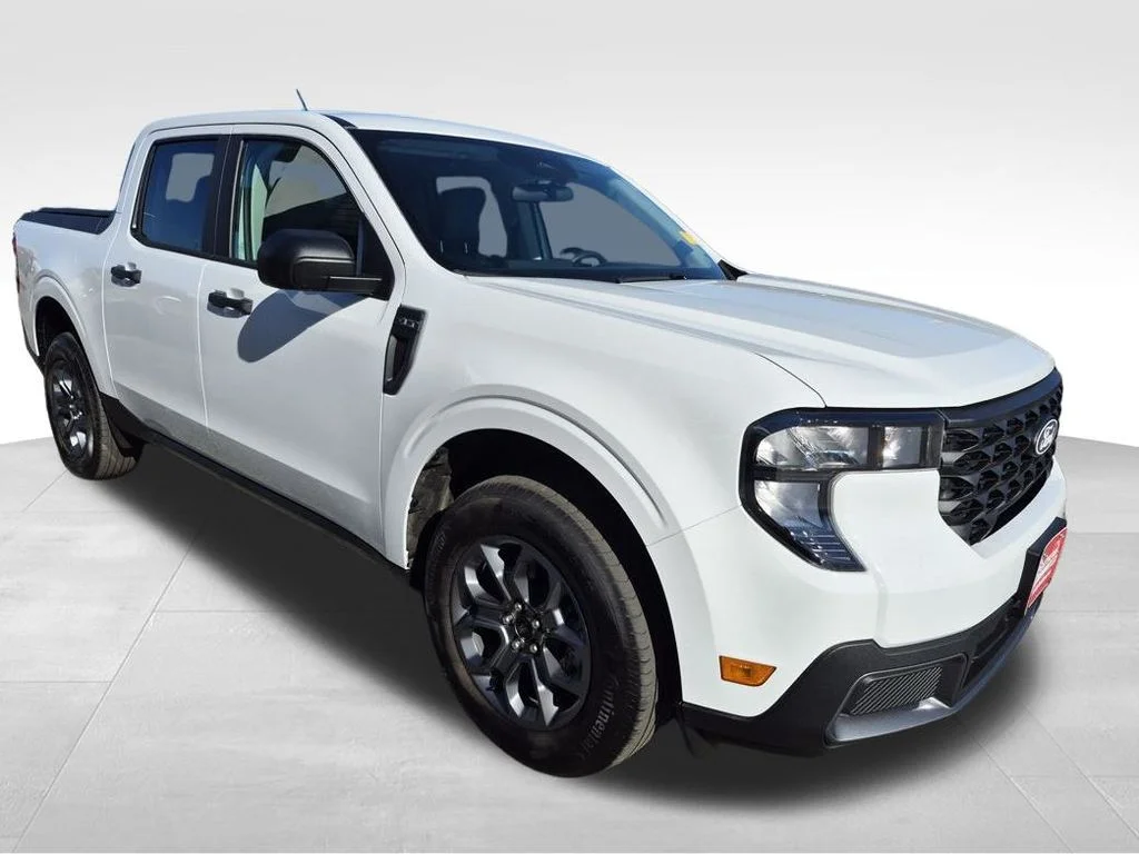Used 2025 White Ford XLT image 7