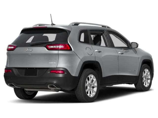 Used 2015 True Blue Jeep Latitude image 3