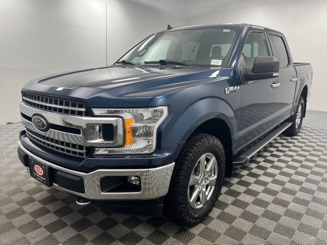 Used 2020 Blue Ford XLT image 2
