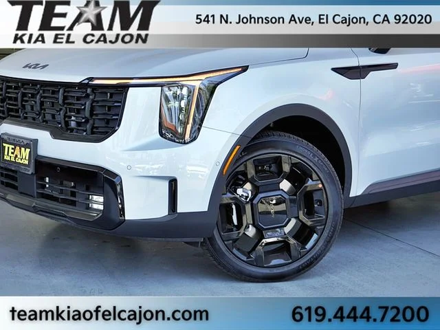 New 2026 White Kia X-Line SX image 3