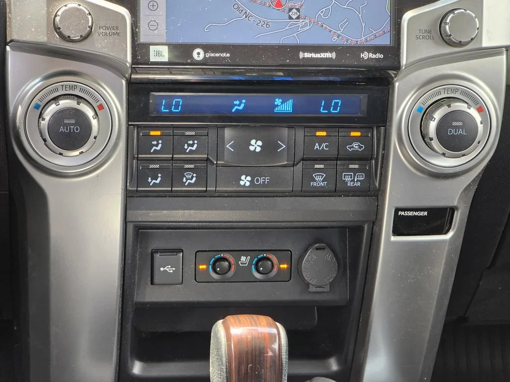 2022 Toyota 4Runner Limited - Photo 38