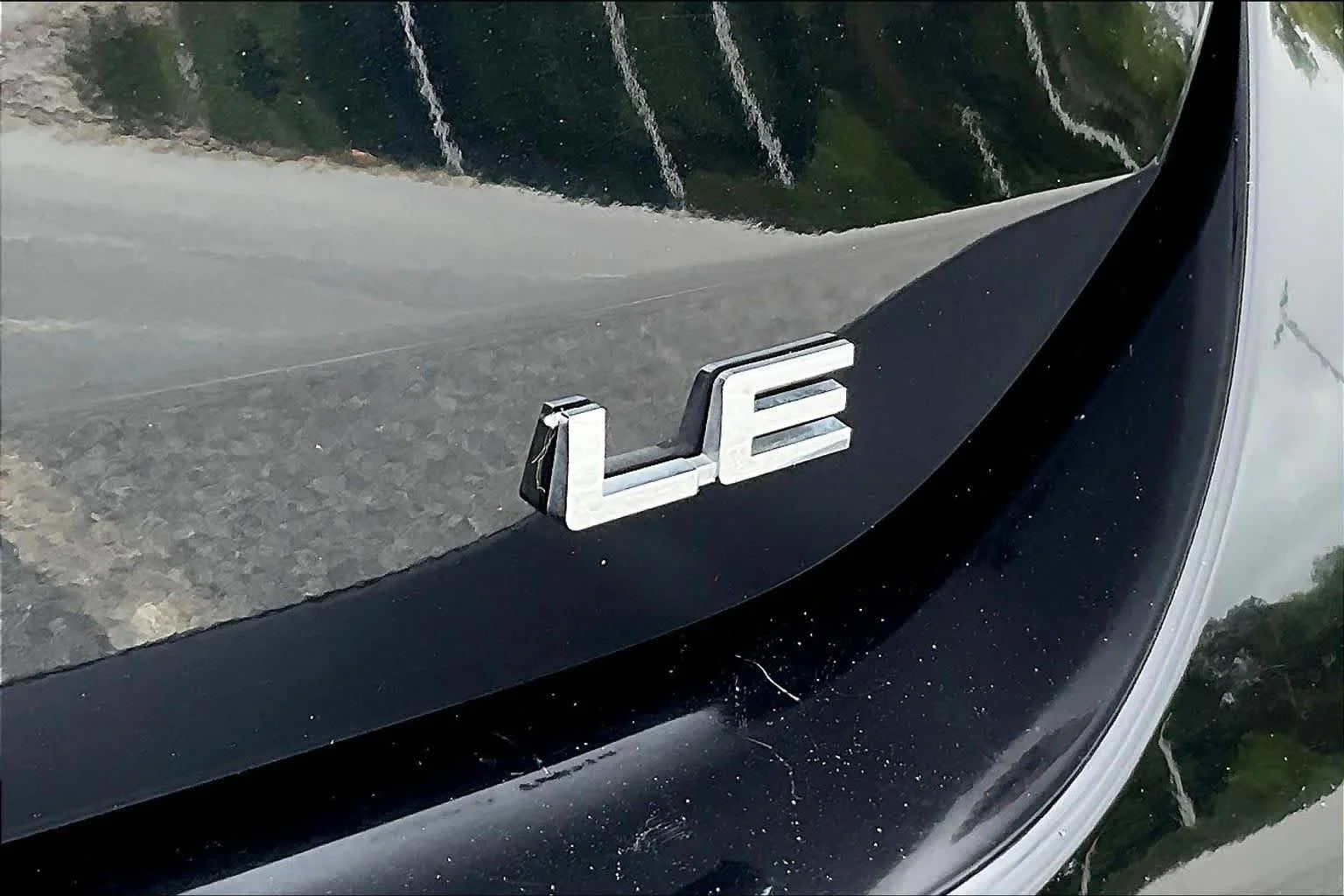 Used 2023 Midnight Black Metallic Toyota LE image 10