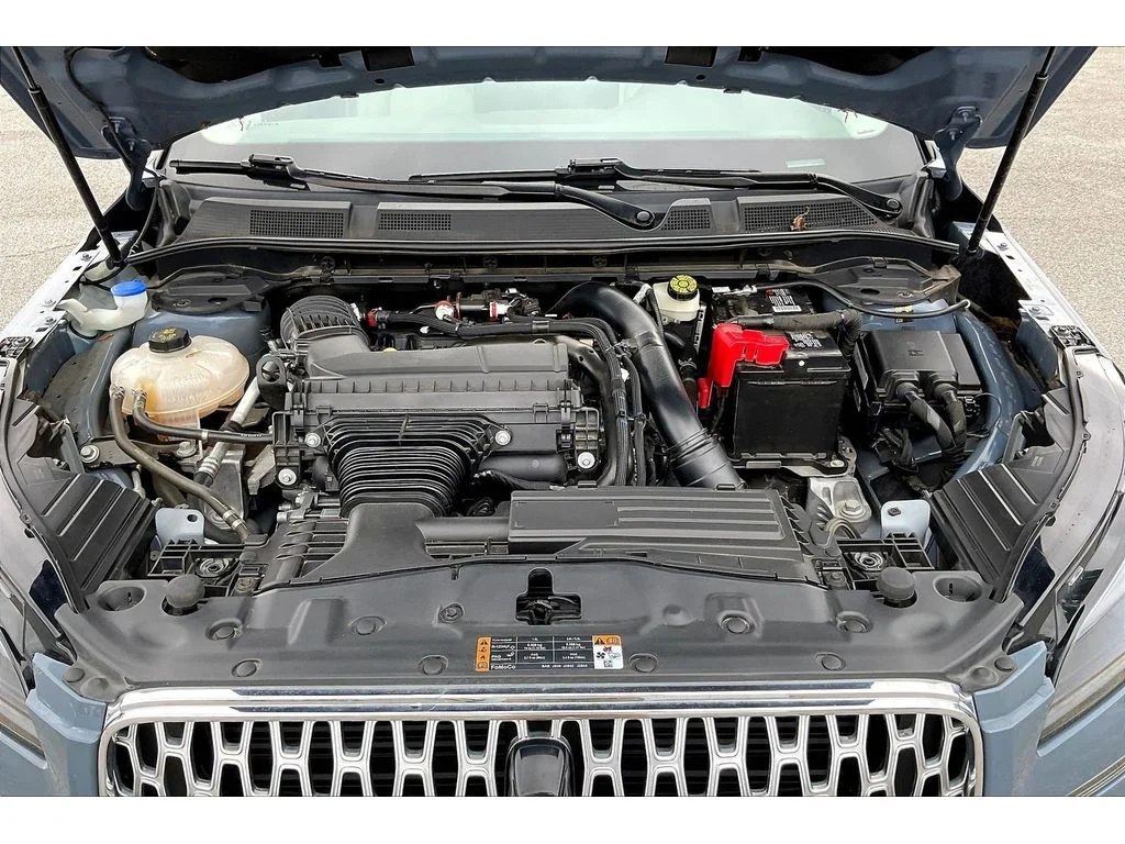Used 2023  Lincoln Standard image 8