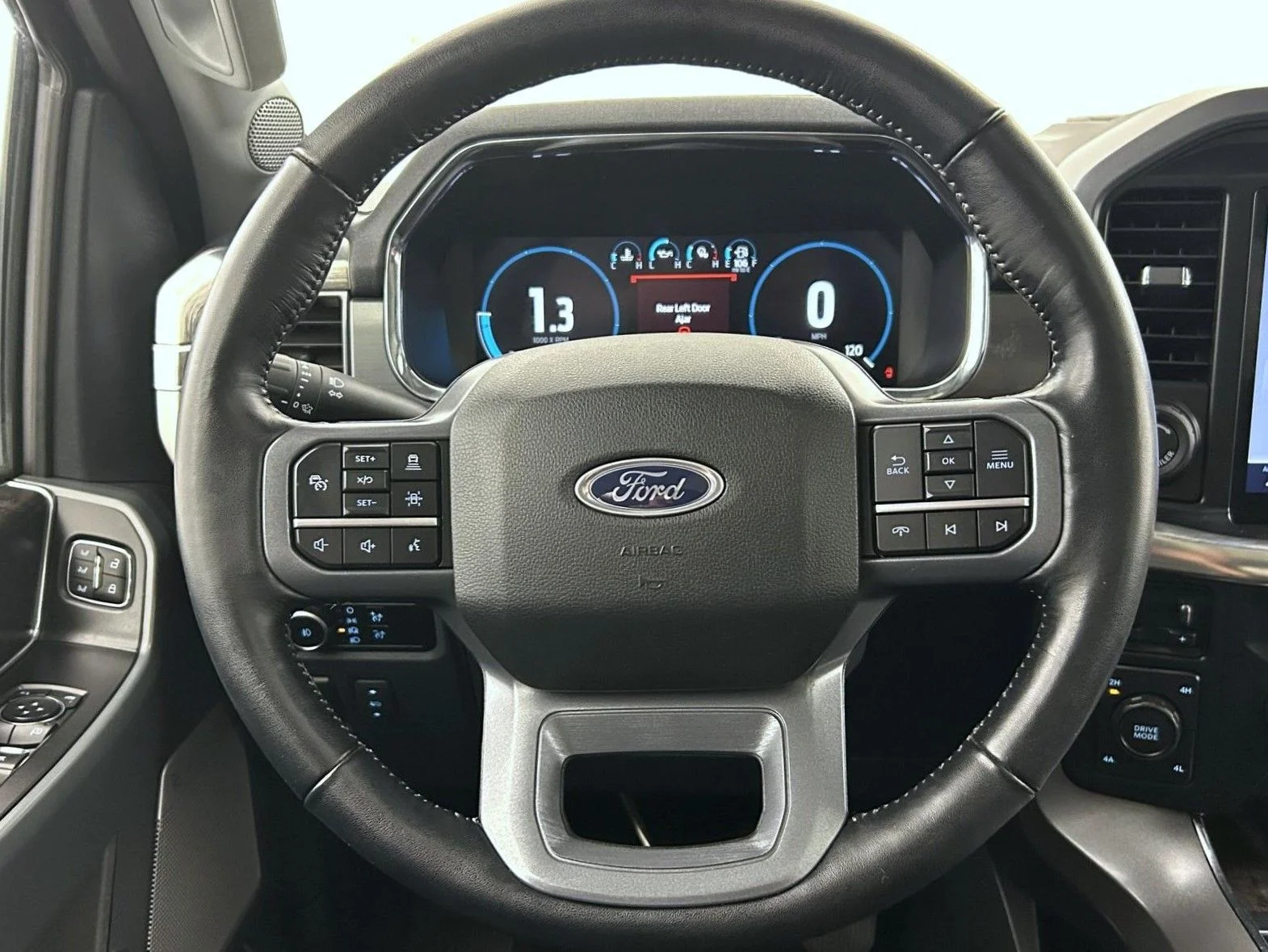 Used 2023 Gray Ford Lariat image 11