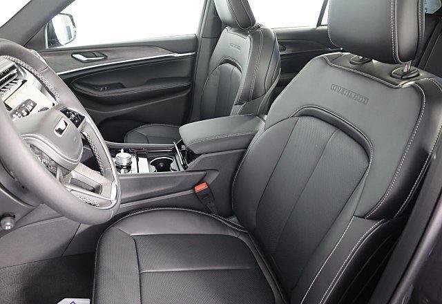 2025 Jeep Grand Cherokee Overland - Photo 10