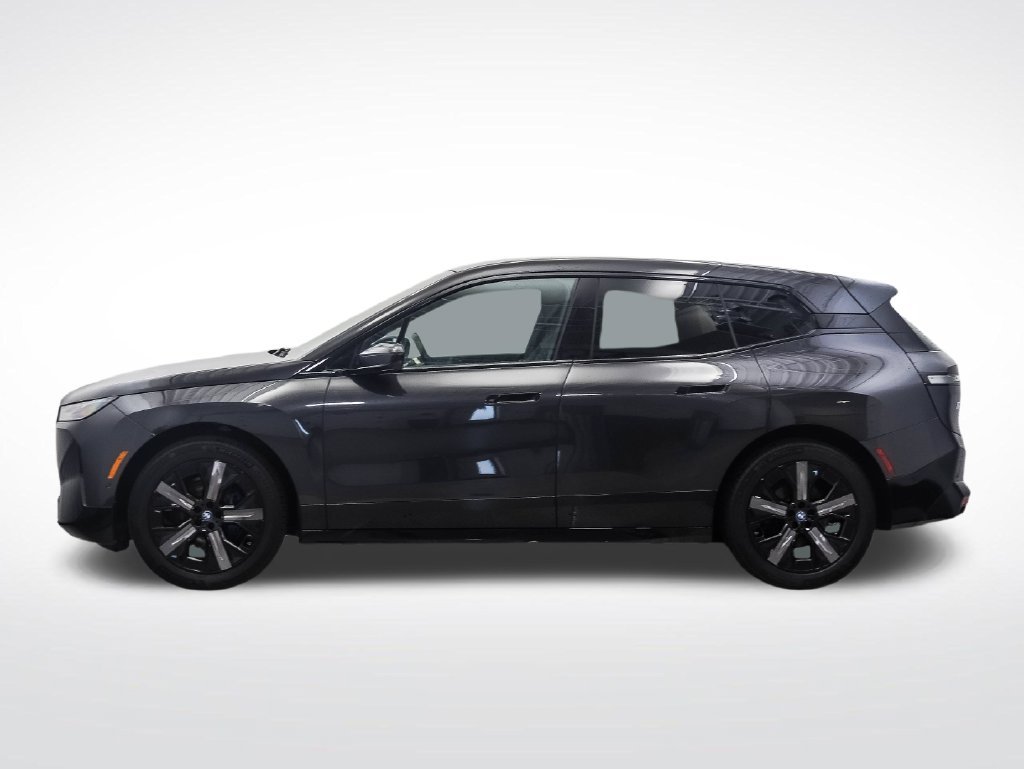 Certified Used 2024 Dark Graphite BMW xDrive50 image 2