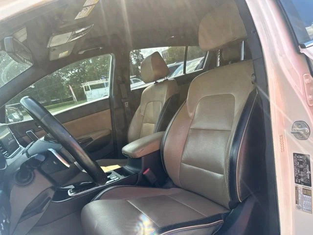 Used 2021 White Kia SX image 17