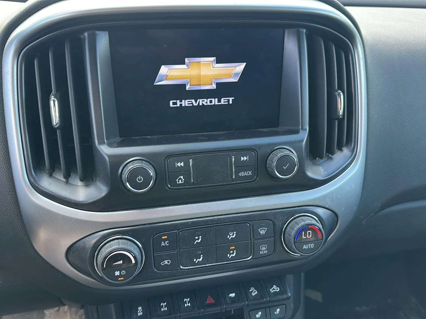 Used 2022  Chevrolet ZR2 image 9