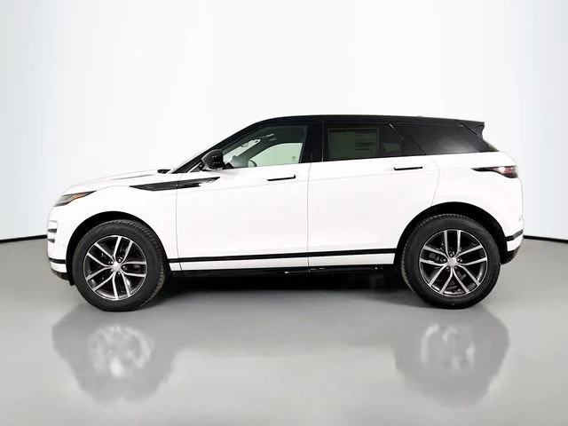 New 2026 Fuji White Land Rover Dynamic SE image 8
