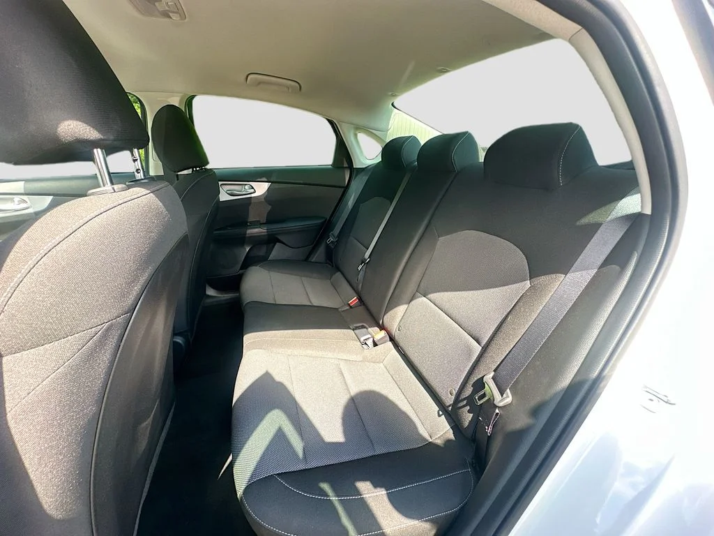 Used 2023 Snow White Pearl Kia LXS image 24