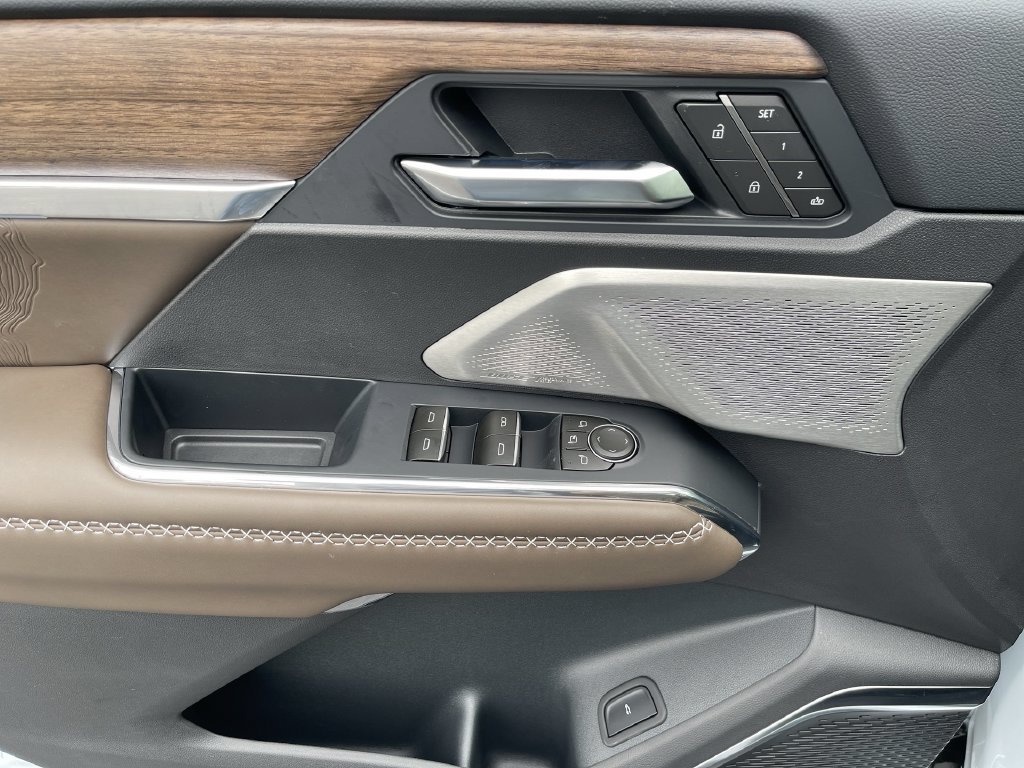 2027 GMC Acadia Denali Ultimate - Photo 24