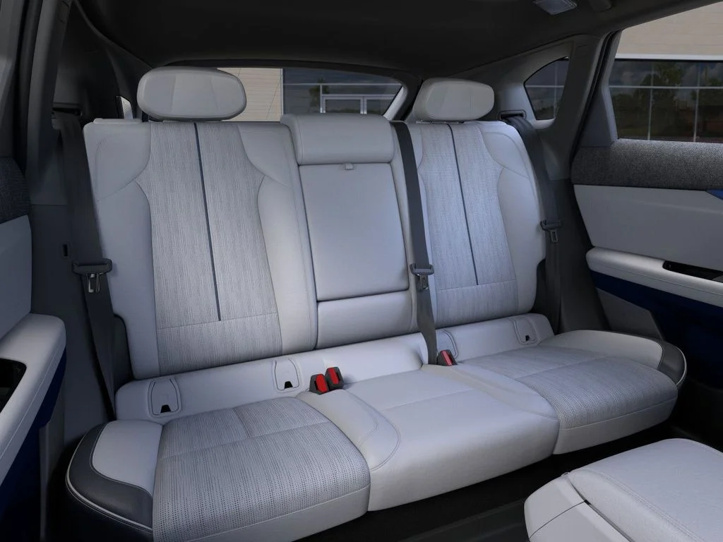 2025 Cadillac OPTIQ Luxury 2 - Photo 17