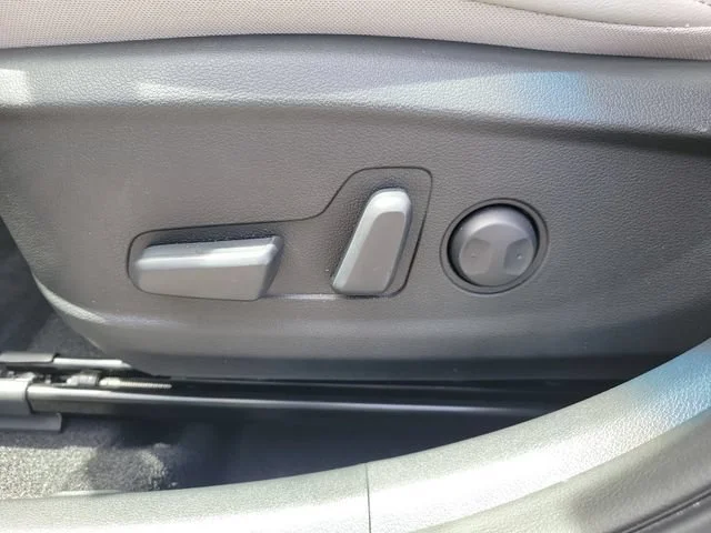 2022 Hyundai Kona Limited - Photo 25