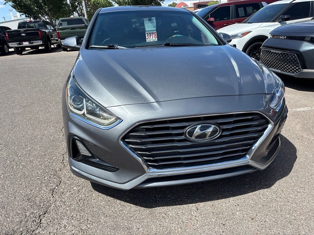 Used 2018 Gray Hyundai SEL image 5