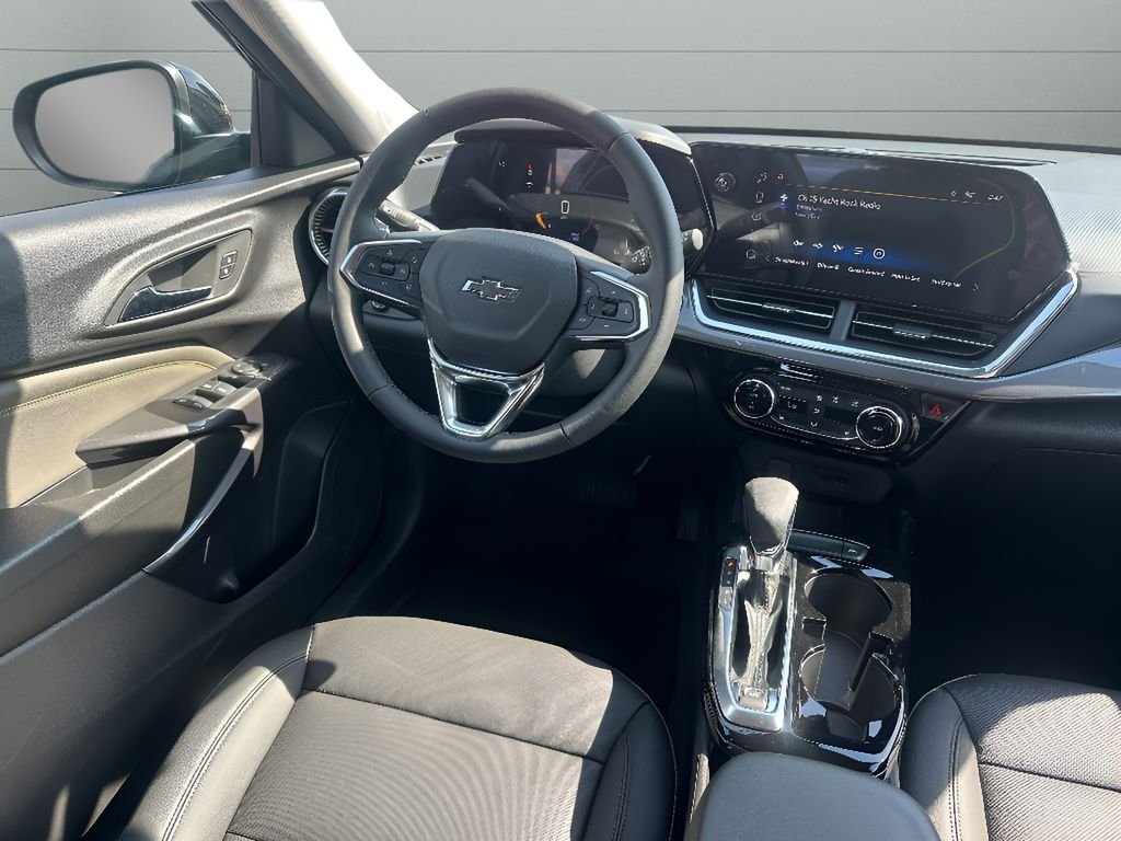 New 2026 Mosaic Black Metallic Chevrolet ACTIV image 16