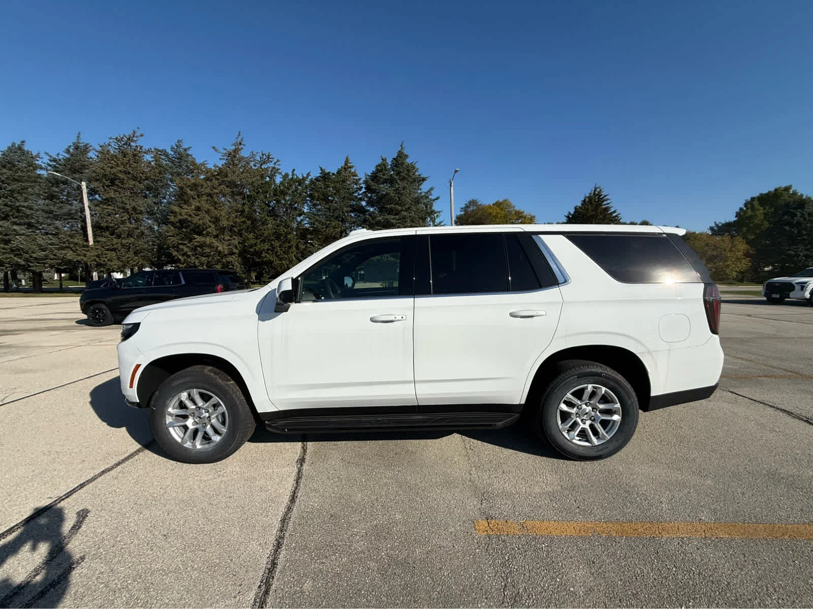 New 2026 Summit White Chevrolet Commercial image 2