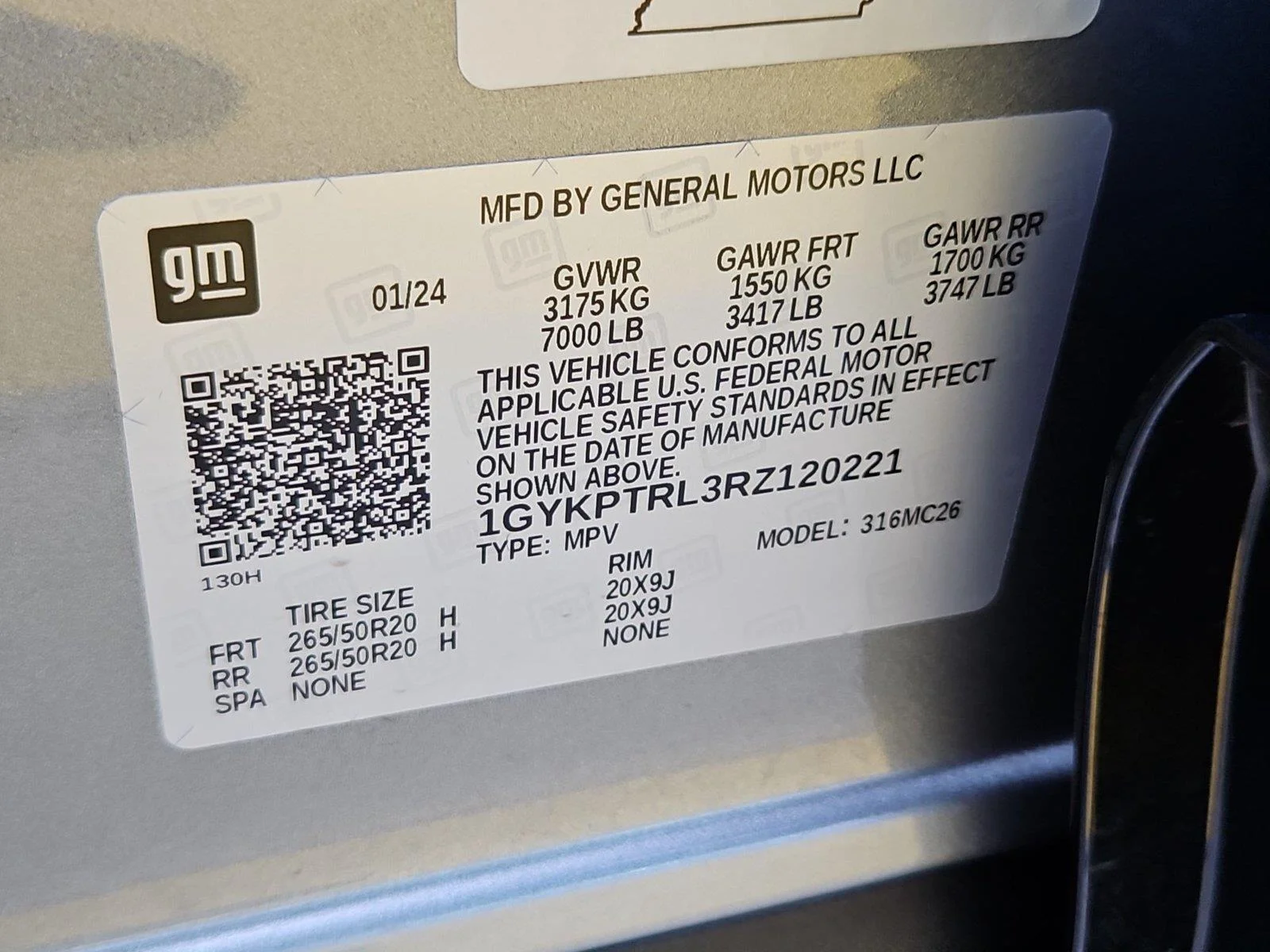 Certified Used 2024 Argent Silver Metallic Cadillac Sport image 31