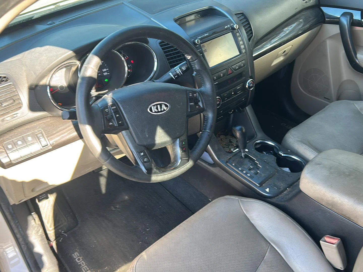 Used 2011 White Sand Beige Kia EX image 7