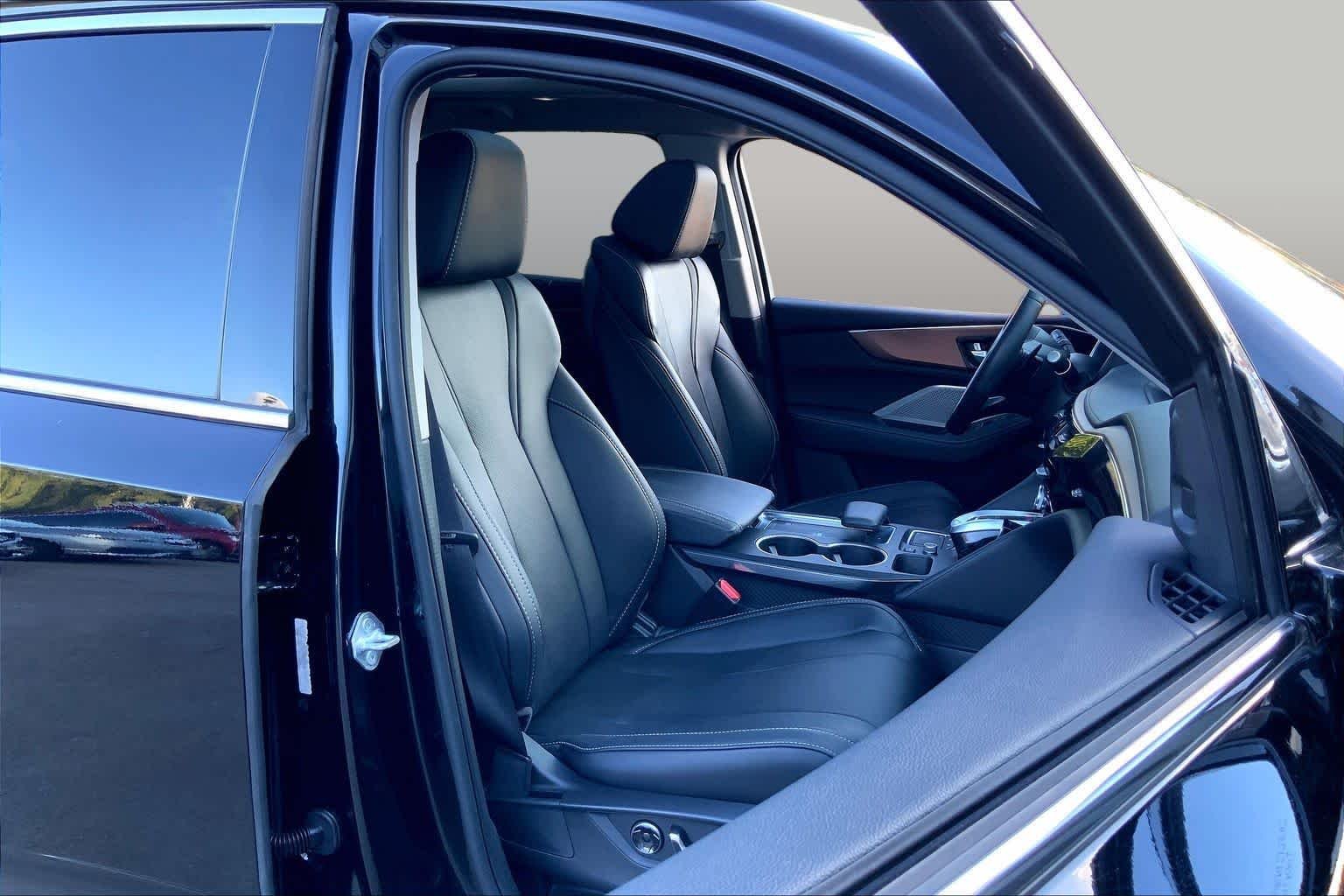 Certified Used 2022 Majestic Black Pearl Acura w/Technology Package image 9