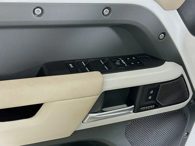Certified Used 2023 White Land Rover SE image 10