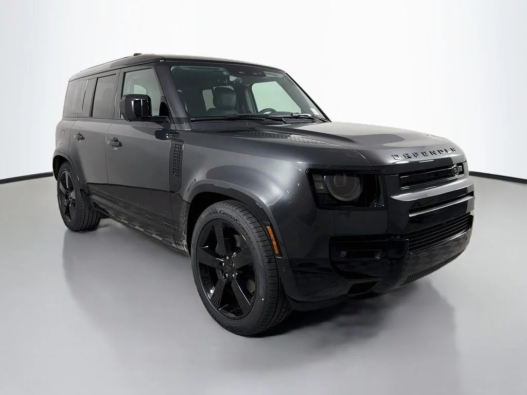New 2026 Carpathian Grey Land Rover X-Dynamic SE image 3