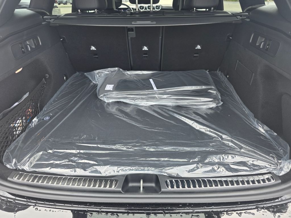 New 2026 Black Mercedes-Benz GLC 300 image 25