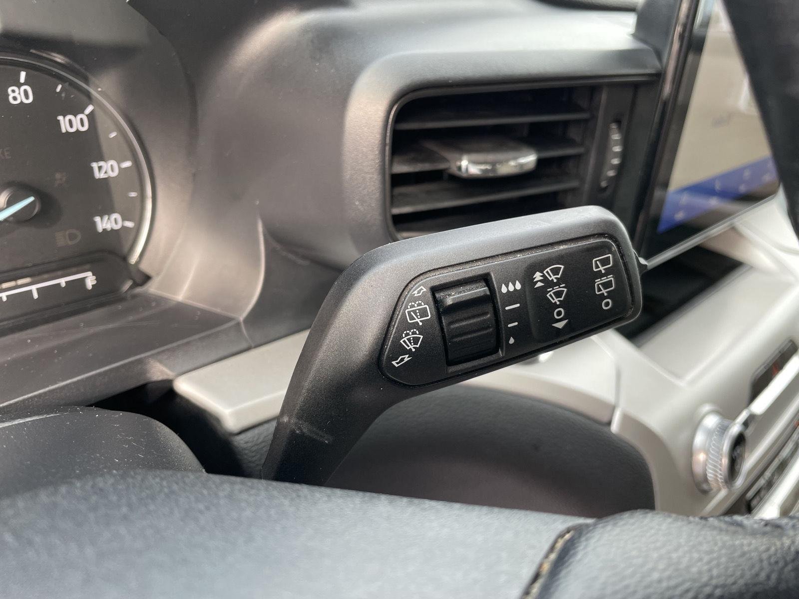 Used 2022 Iconic Silver Ford XLT image 17